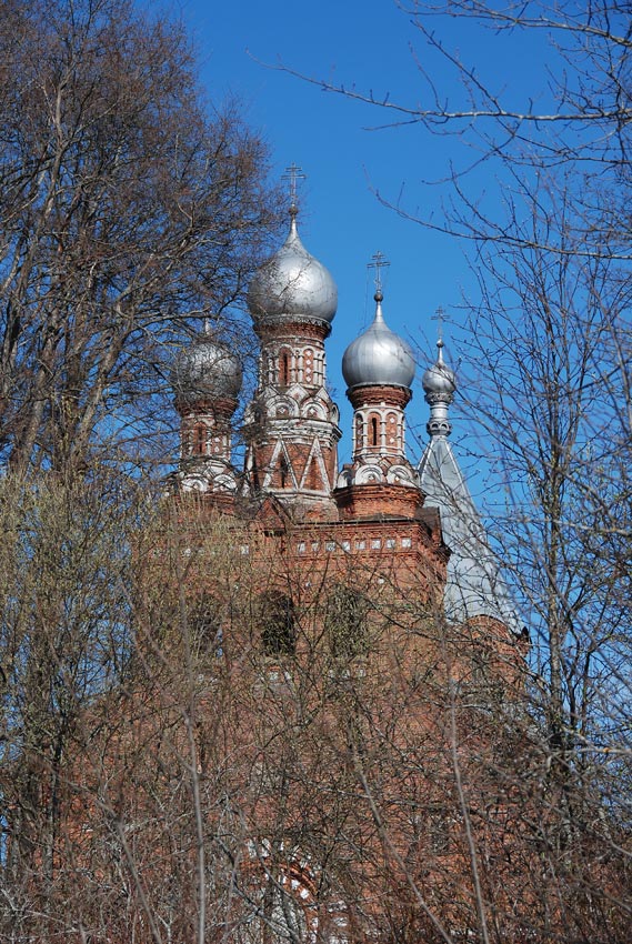 Церковь в Дуброво