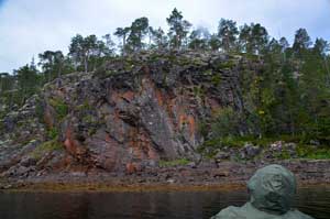 Разноцветные мысы вылезают к морю