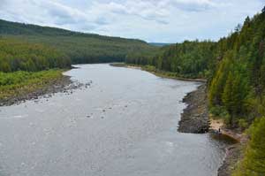 Воды много, камни шивер затоплены