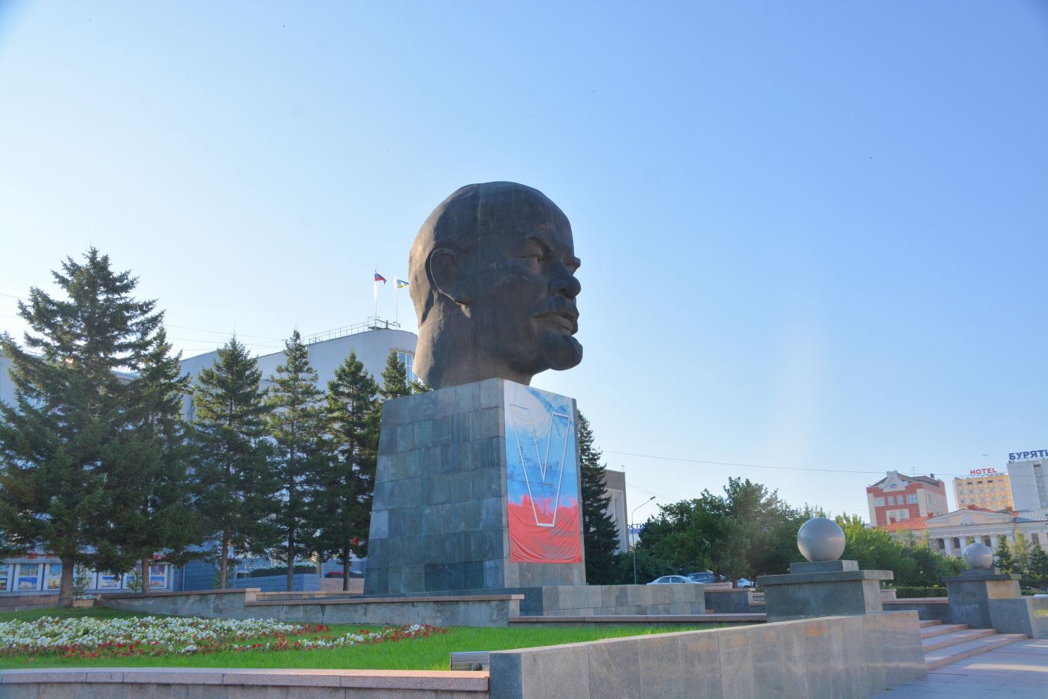 Самая большая голова в России находится здесь.