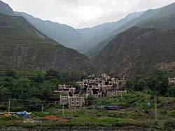 Unlike town houses these small villages seem to have better resisted the earthquake. May be locals are more aware of their land habits.