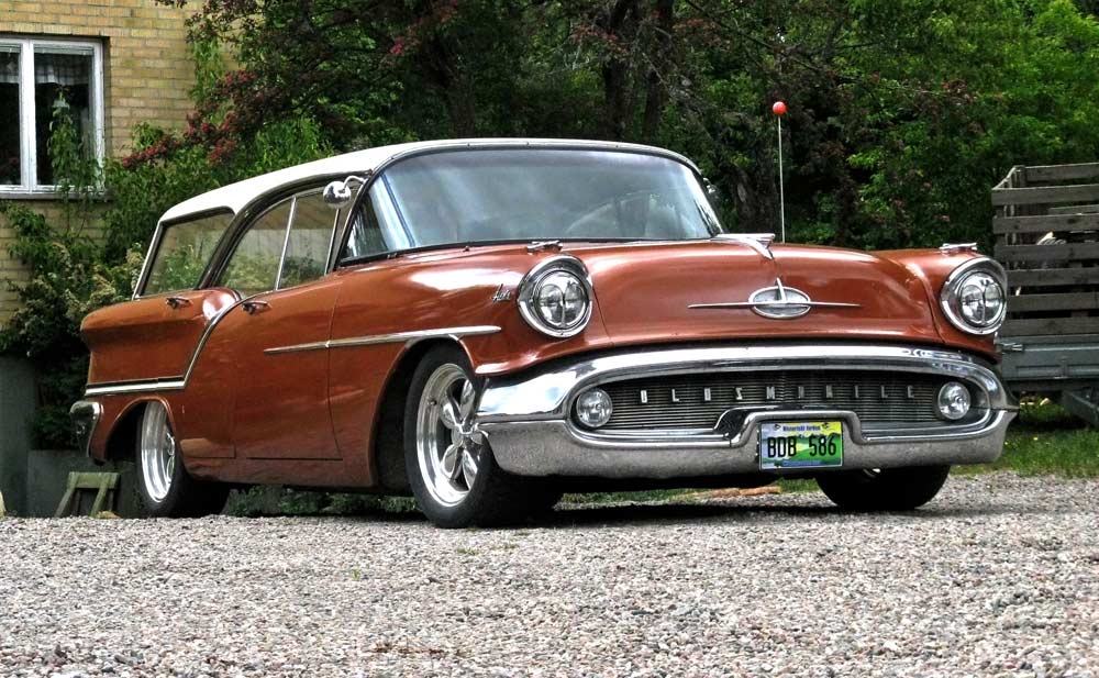 Swedes are very fond of American cars