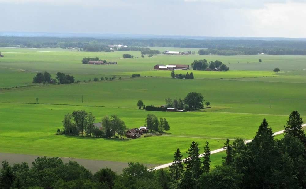 Big plain to the east of Vanersborg